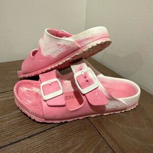 Birkenstock Kids Arizona EVA Sandals in Multi Candy Pink White Tie Dye Size 30